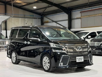 2015 - 2.5Z EDITION PETROL AUTOMATIC 8 SEAT ULEZ 5DR