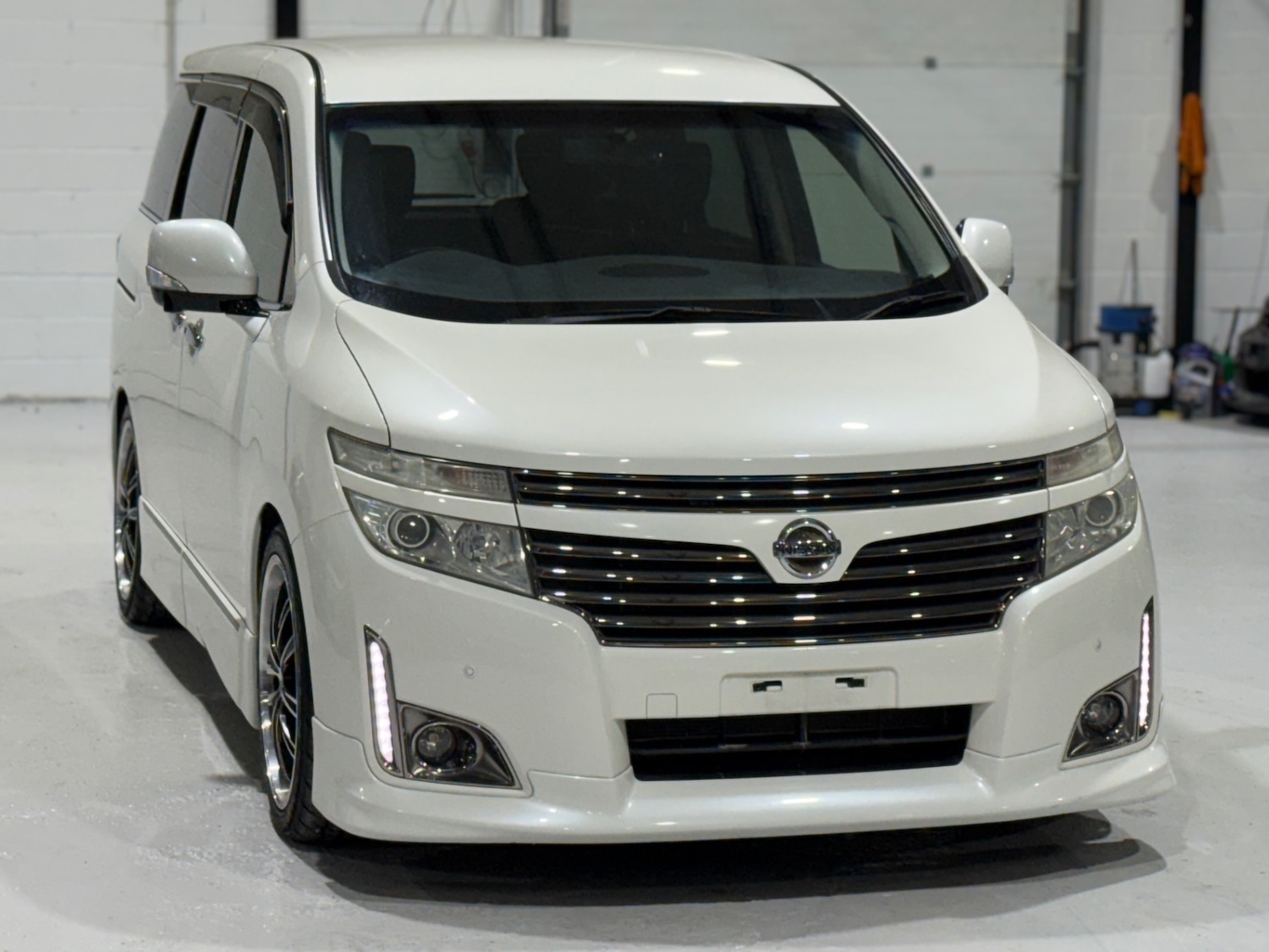Used Nissan Elgrand 2012 for sale - 76924543: Photo 23