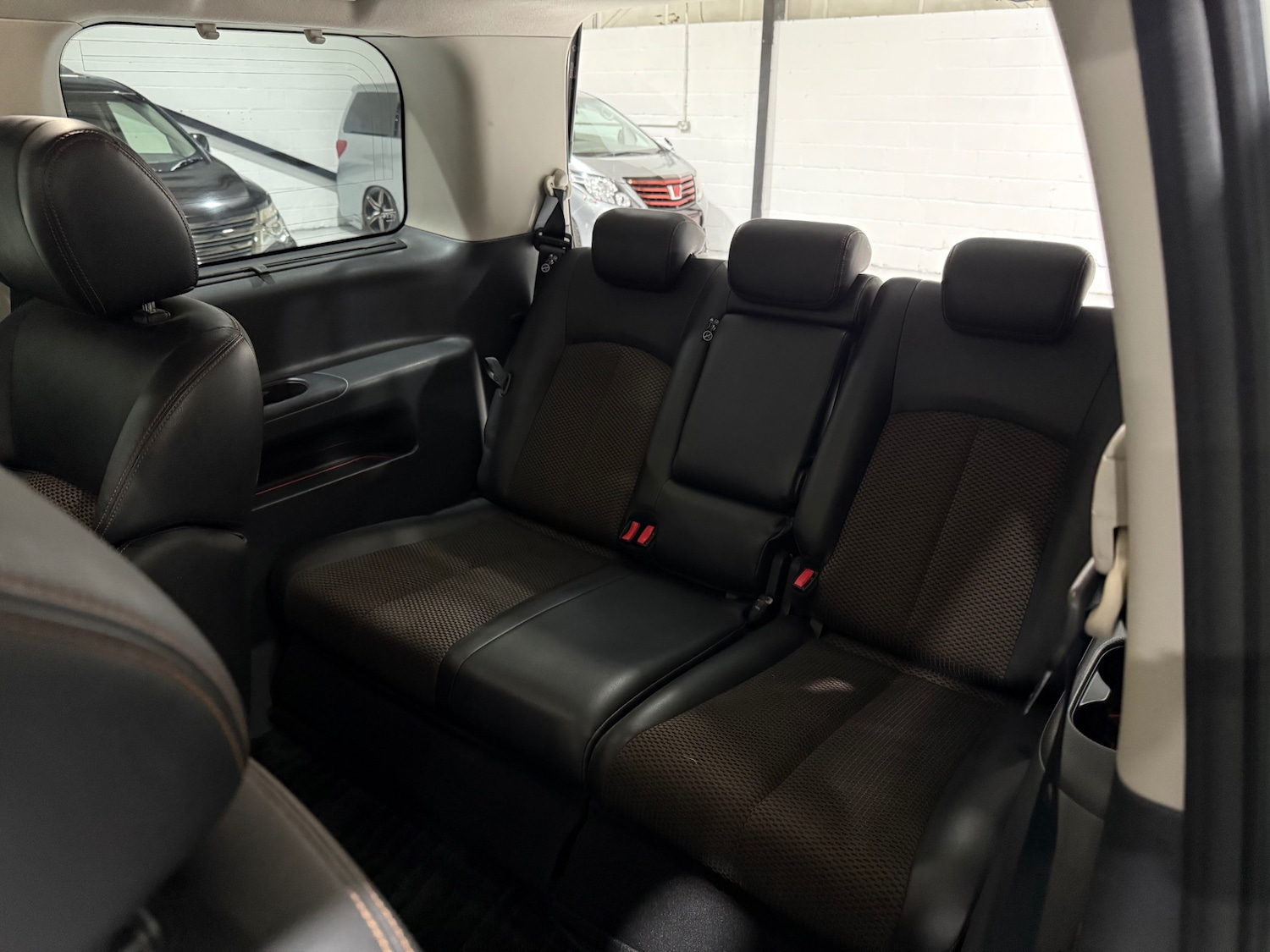 Used Nissan Elgrand 2012 for sale - 76924543: Photo 31