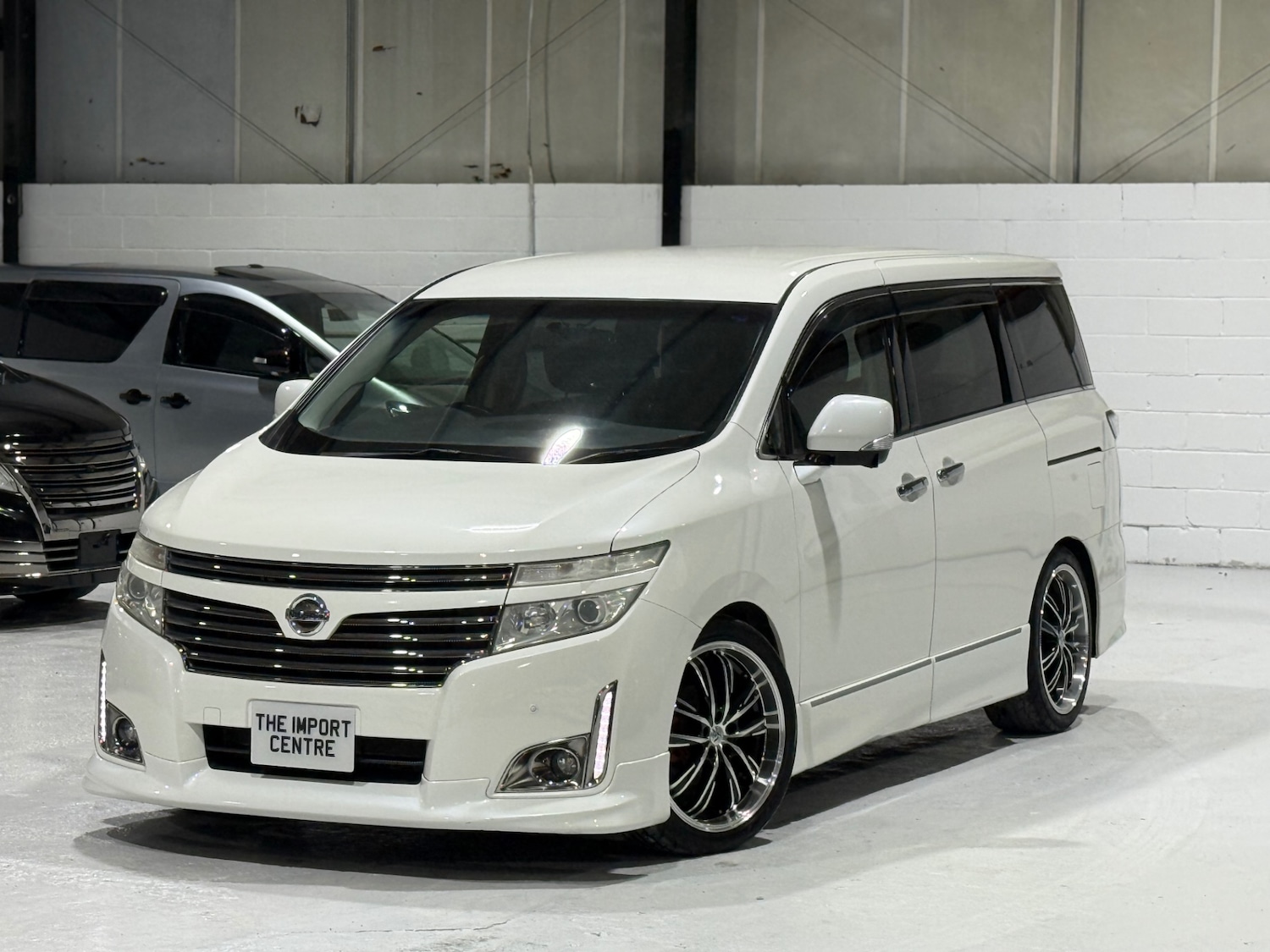 Used Nissan Elgrand 2012 for sale - 76924543: Photo 6