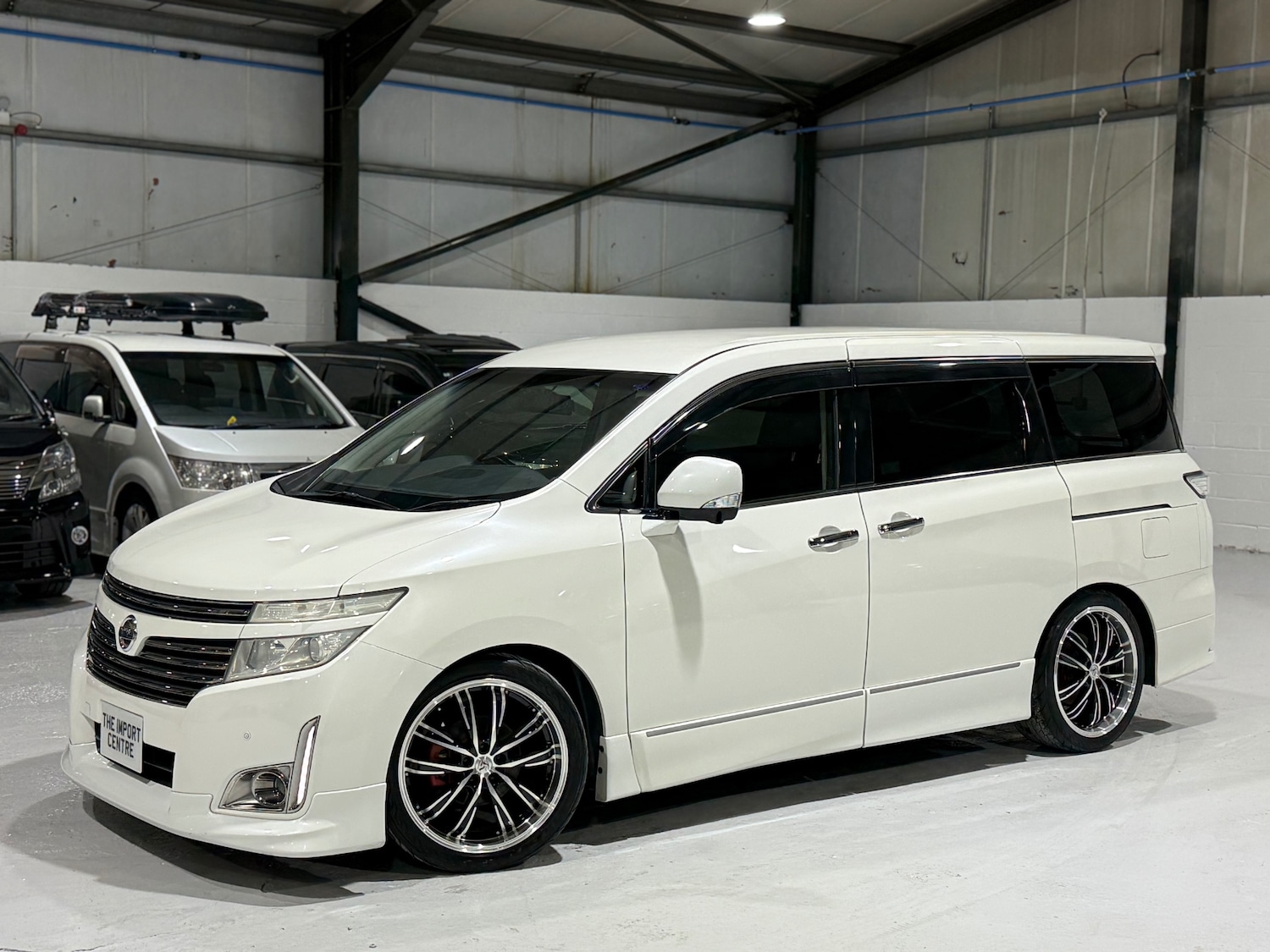 Used Nissan Elgrand 2012 for sale - 76924543: Photo 8