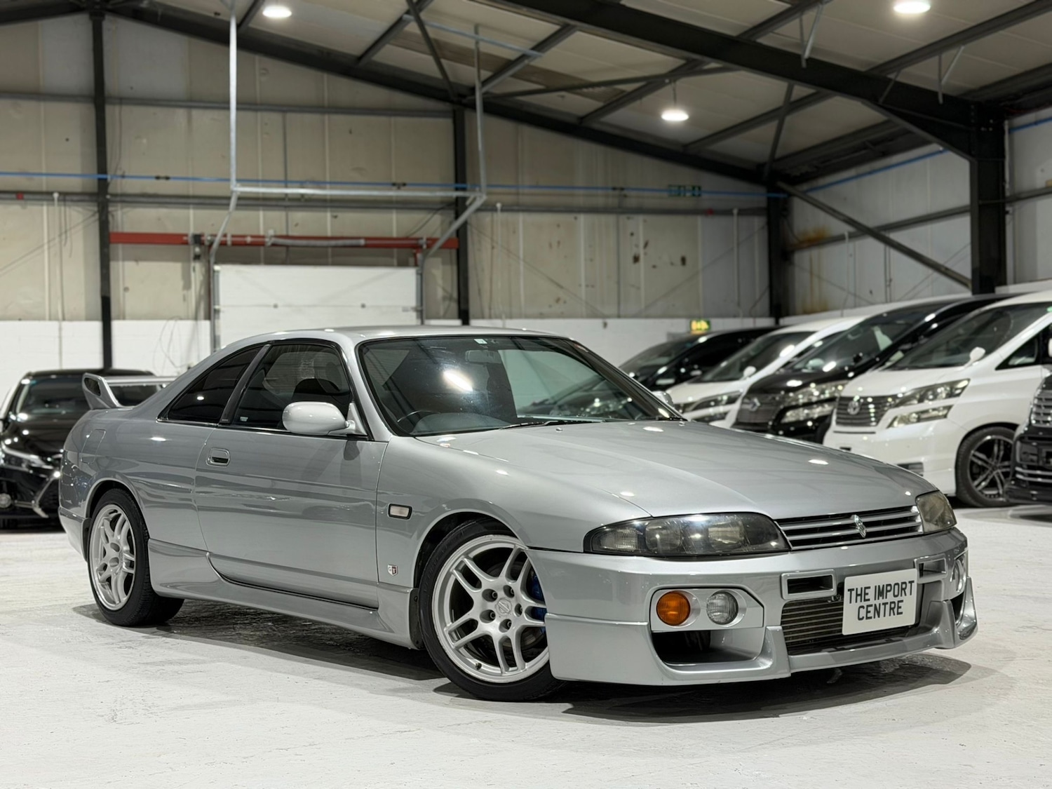 Used Nissan Skyline 1996 for sale - 77071154: Photo 2