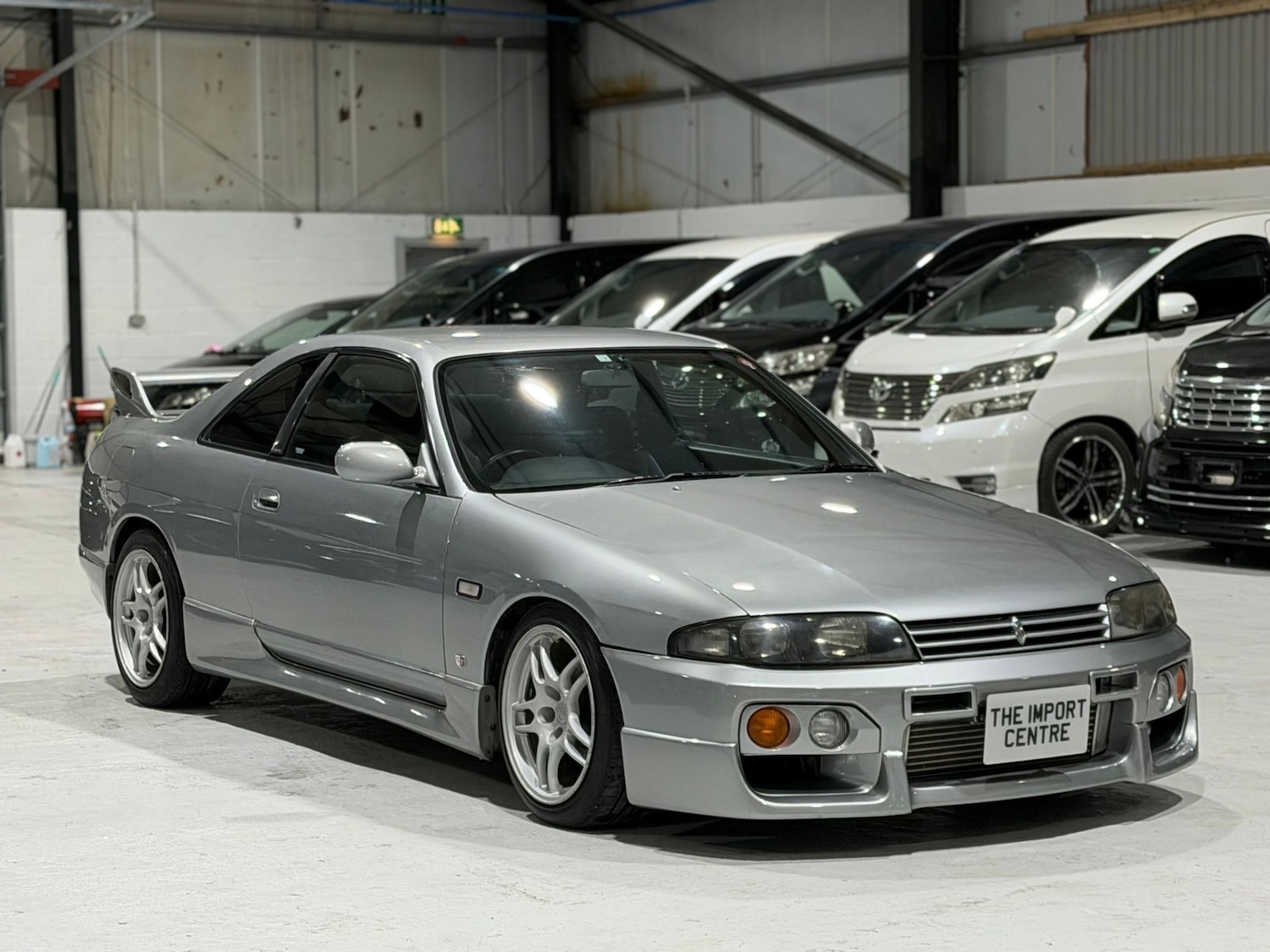 Used Nissan Skyline 1996 for sale - 77071154: Photo 3