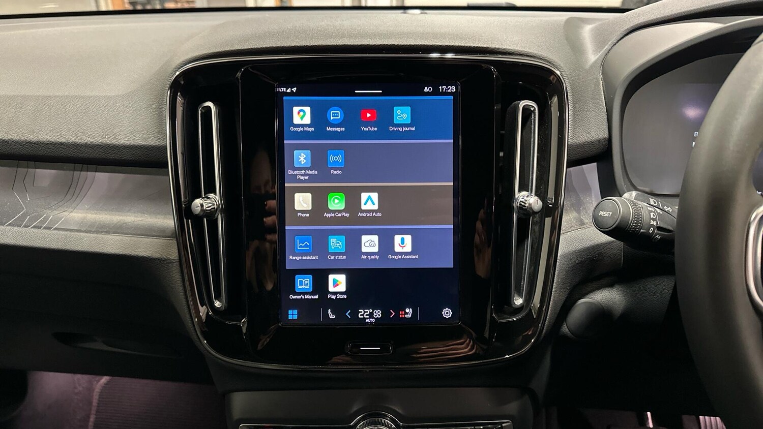 Used Volvo XC40 2022 for sale - 77672922: Photo 12