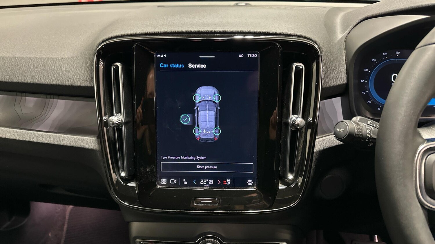 Used Volvo XC40 2022 for sale - 77672922: Photo 15