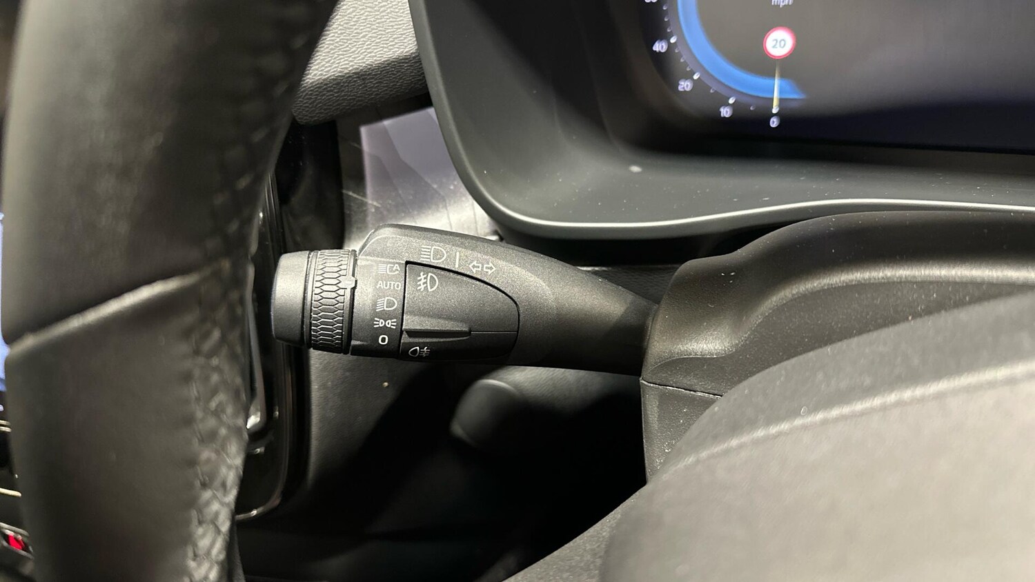 Used Volvo XC40 2022 for sale - 77672922: Photo 23