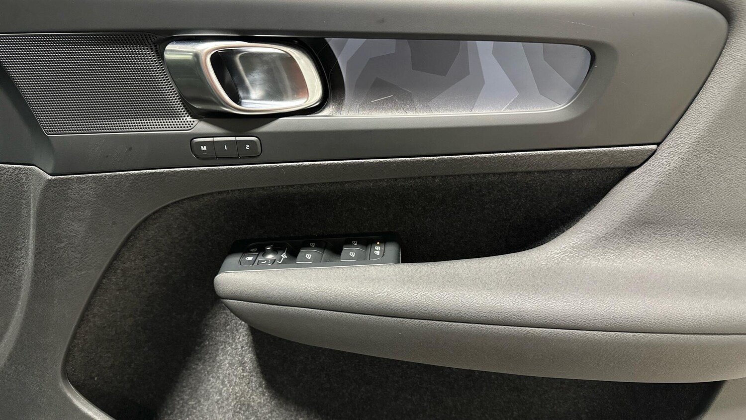 Used Volvo XC40 2022 for sale - 77672922: Photo 28