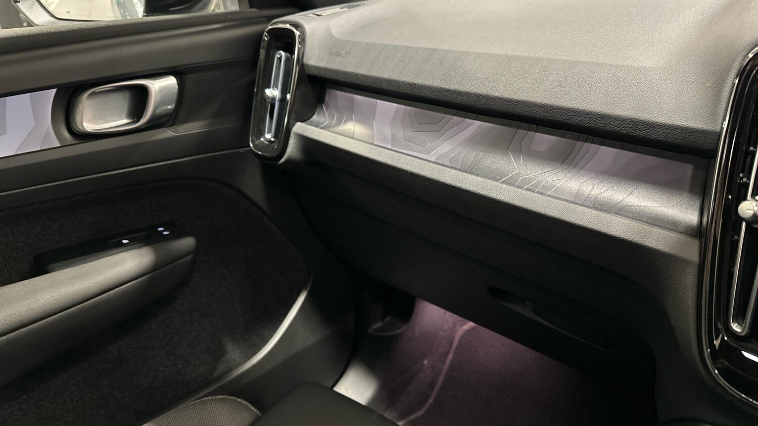 Used Volvo XC40 2022 for sale - 77672922: Photo 36