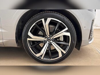 Used Volvo XC60 2025 for sale - 78461849: Photo