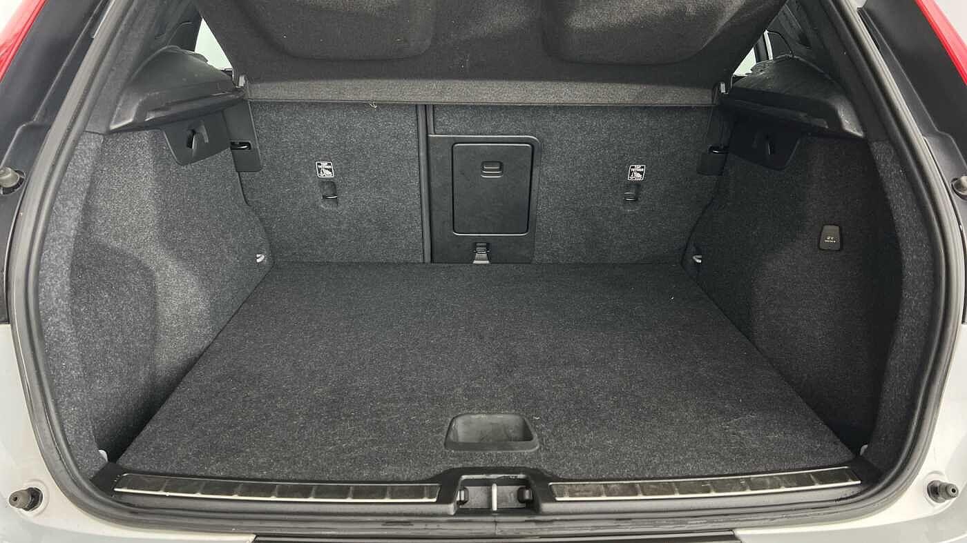 Used Volvo XC40 2021 for sale - 77082016: Photo 5