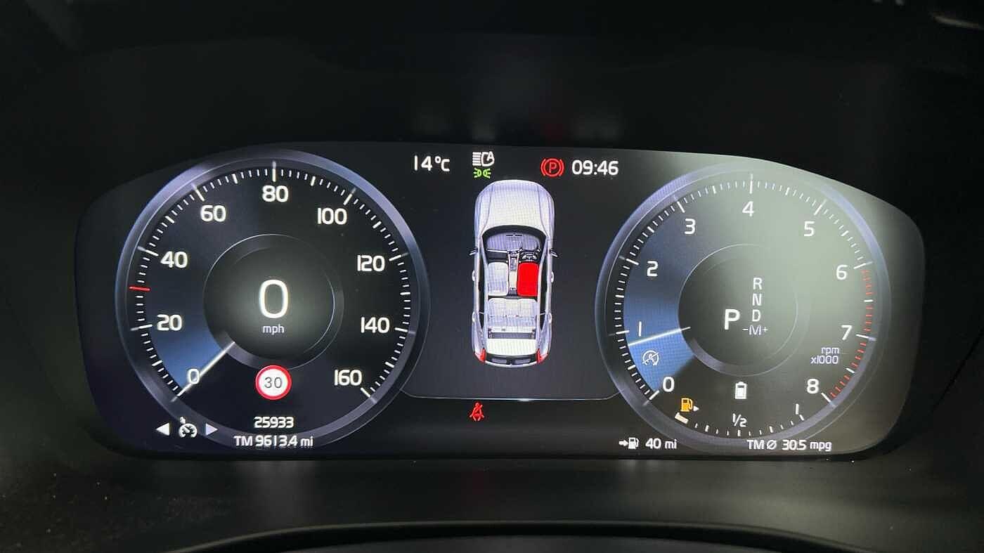 Used Volvo XC40 2021 for sale - 77082016: Photo 9