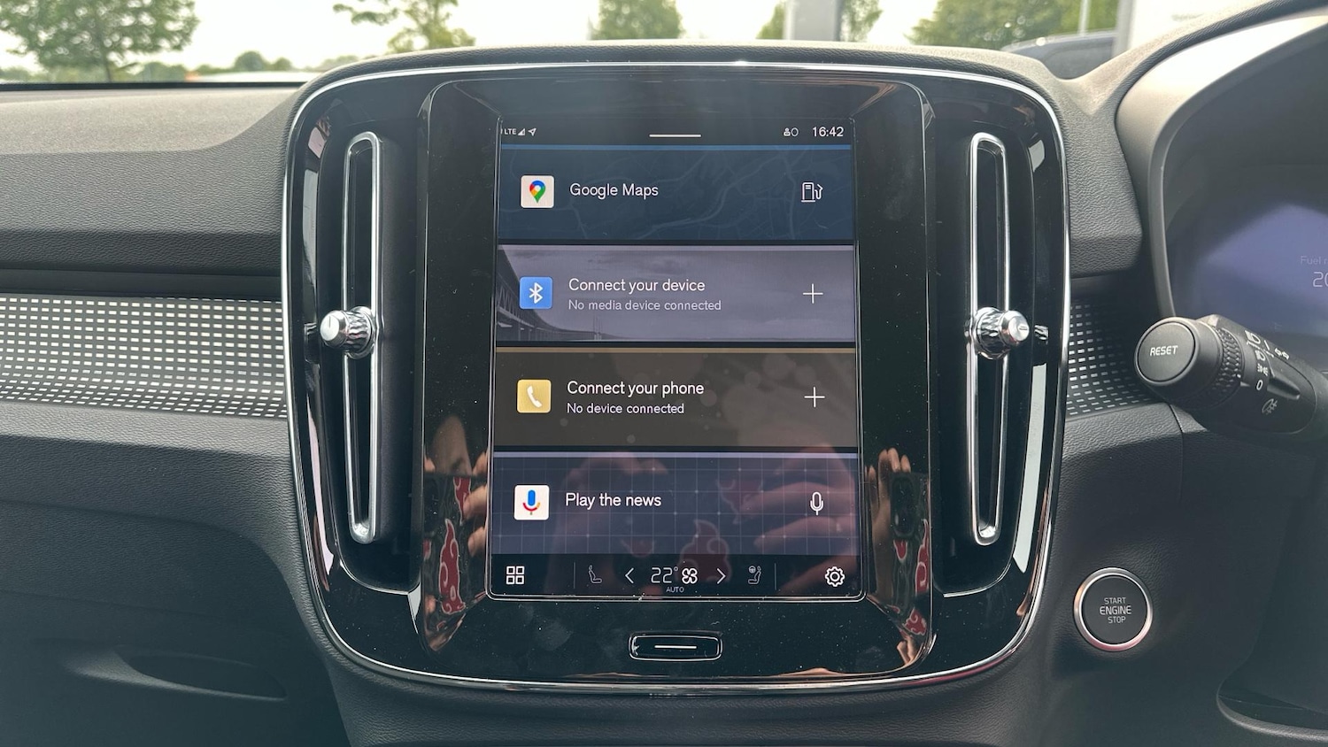 Used Volvo XC40 2025 for sale - 76513387: Photo 12