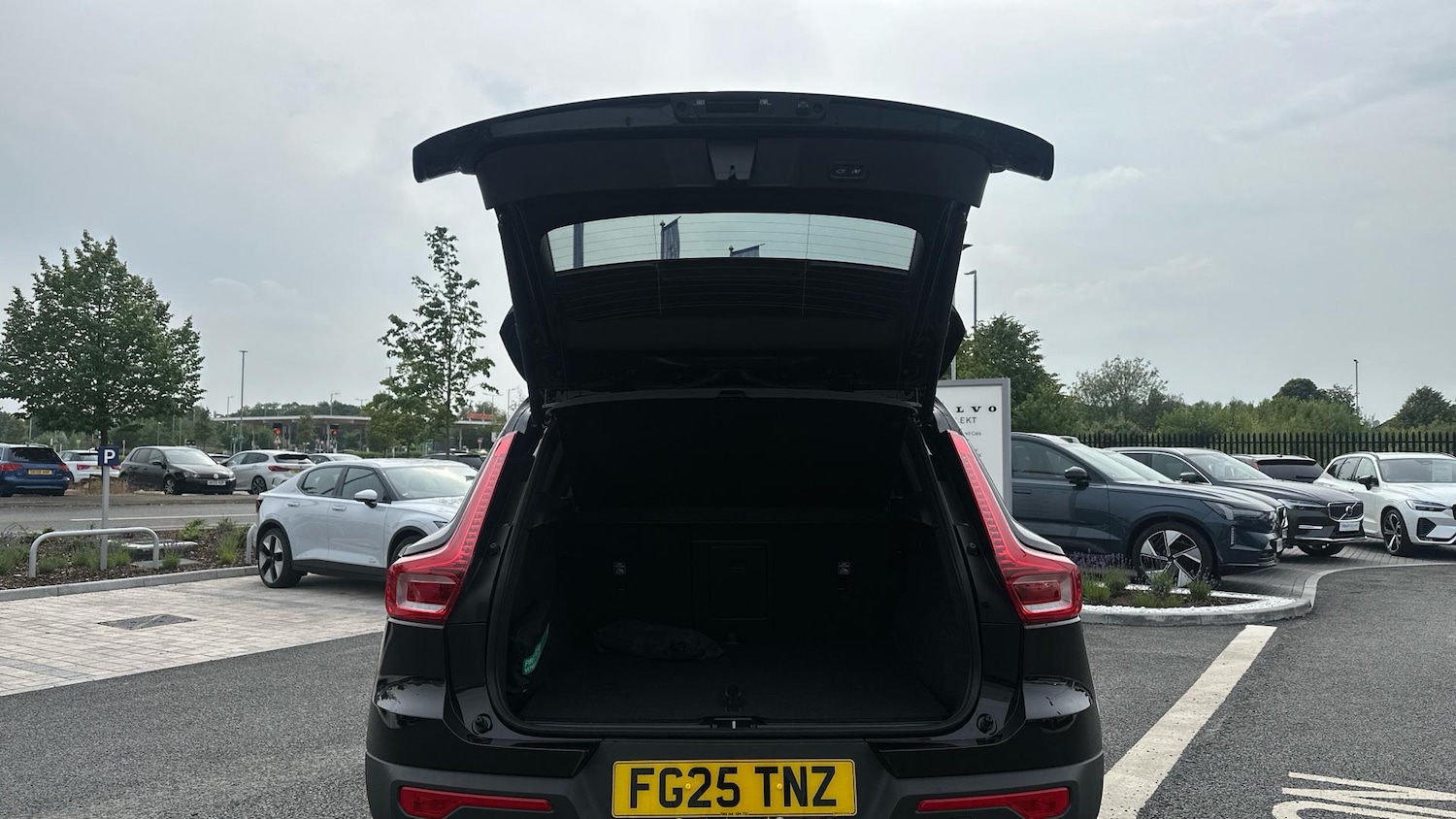 Used Volvo XC40 2025 for sale - 76513387: Photo 13