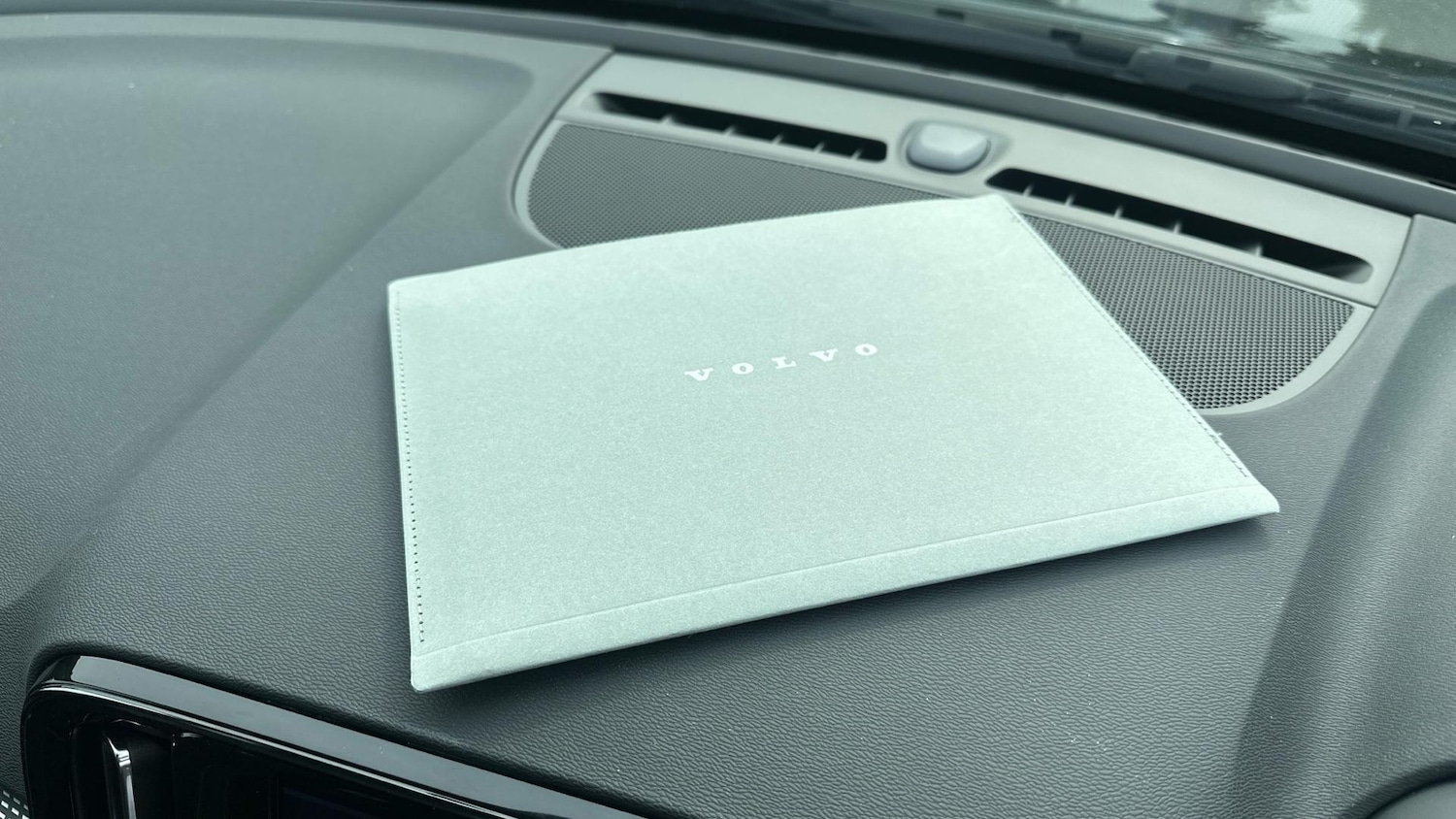 Used Volvo XC40 2025 for sale - 76513387: Photo 14