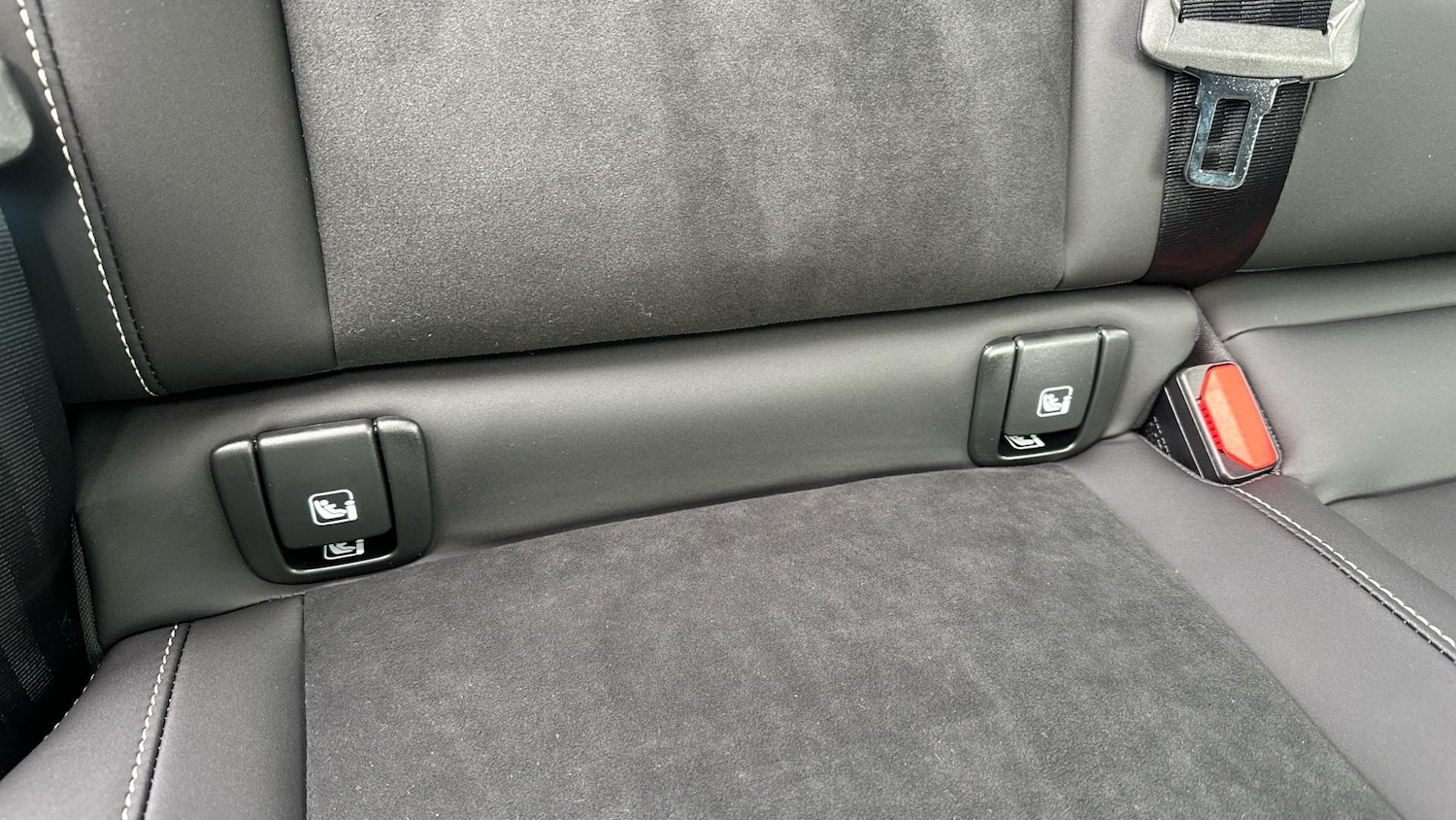 Used Volvo XC40 2025 for sale - 76513387: Photo 25