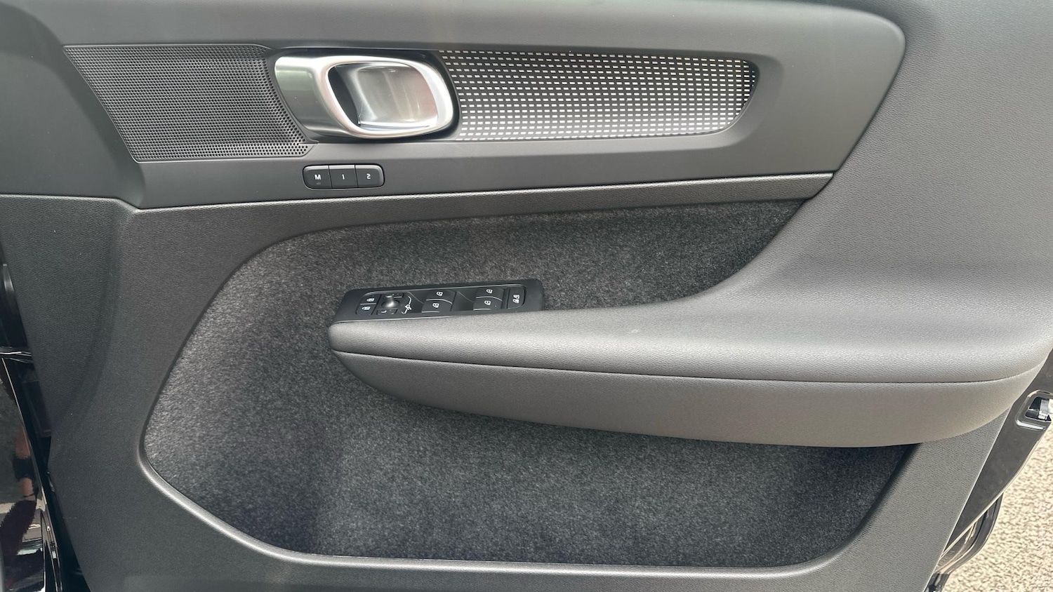 Used Volvo XC40 2025 for sale - 76513387: Photo 28