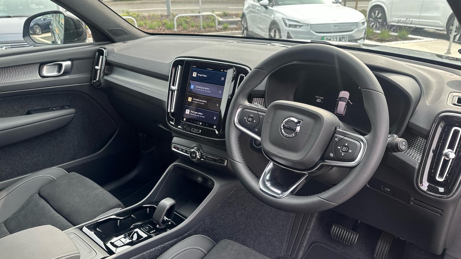 Used Volvo XC40 2025 for sale - 76513387: Photo 4