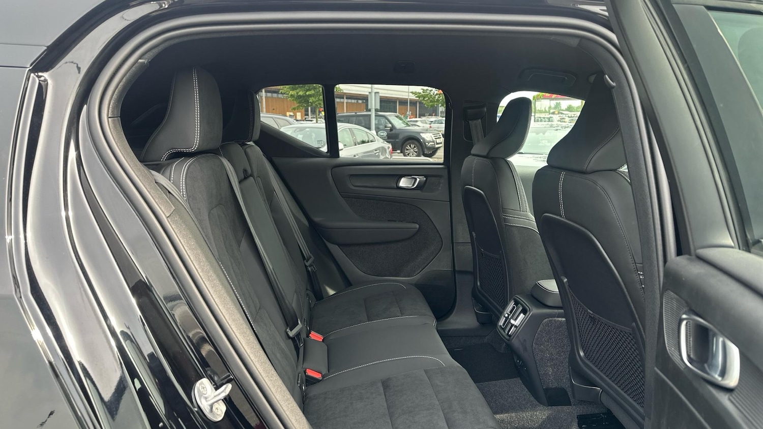 Used Volvo XC40 2025 for sale - 76513387: Photo 6