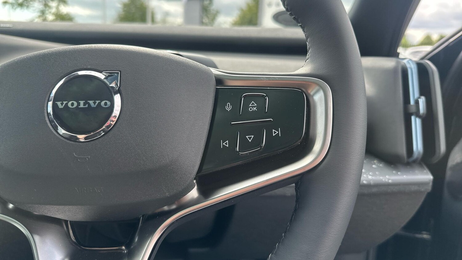 Used Volvo EX30 2025 for sale - 76380934: Photo 15