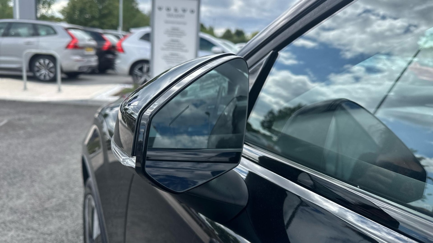 Used Volvo EX30 2025 for sale - 76380934: Photo 25