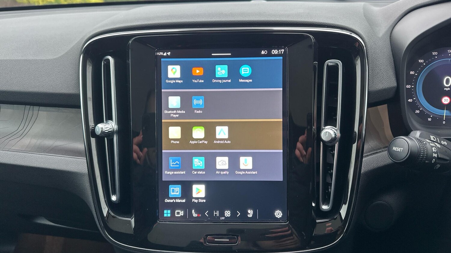 Used Volvo C40 2022 for sale - 77672947: Photo 12