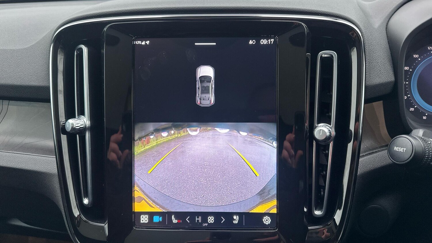 Used Volvo C40 2022 for sale - 77672947: Photo 18