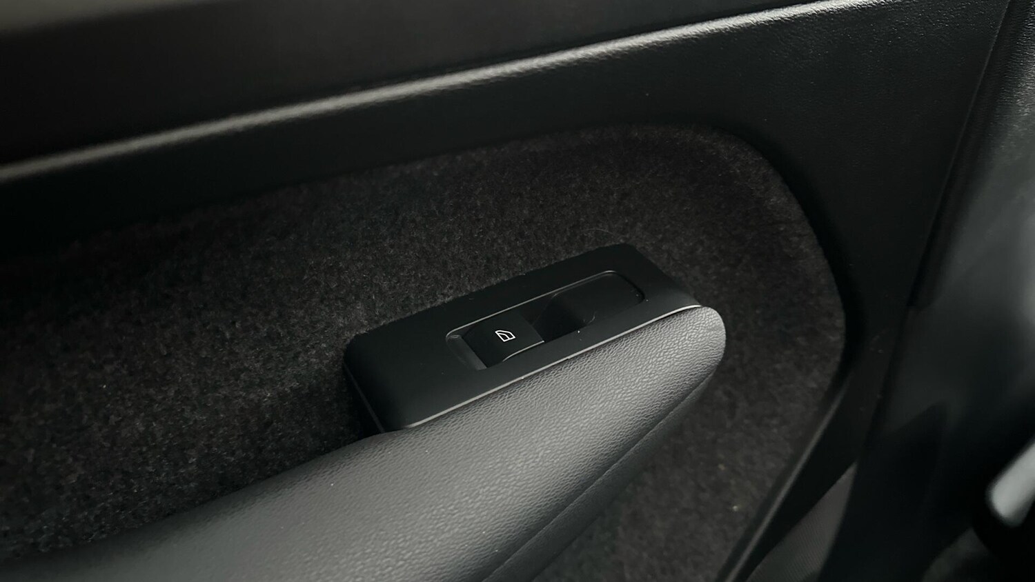 Used Volvo C40 2022 for sale - 77672947: Photo 34