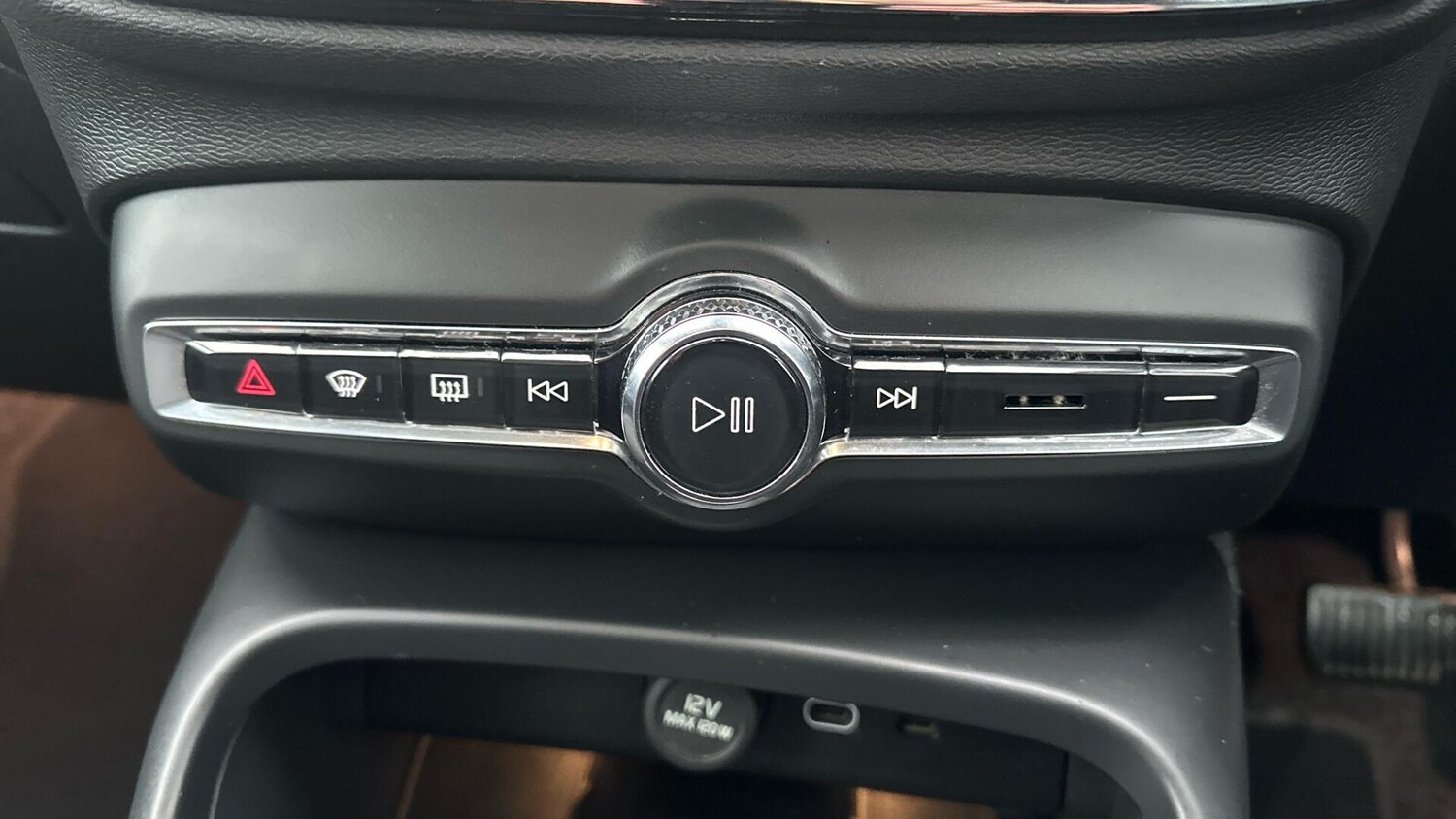 Used Volvo C40 2022 for sale - 77672947: Photo 43