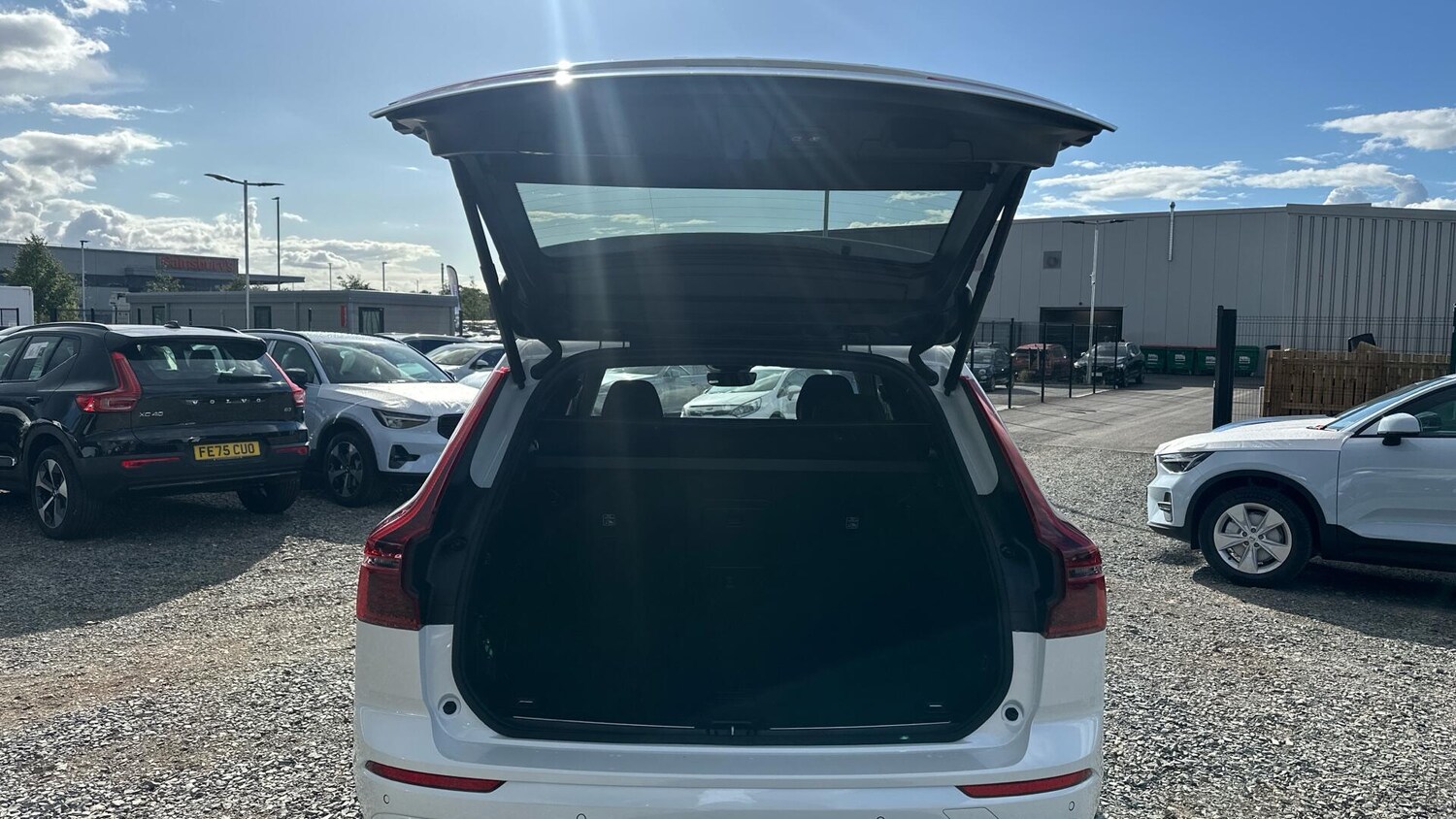 Used Volvo XC60 2025 for sale - 77957207: Photo 13