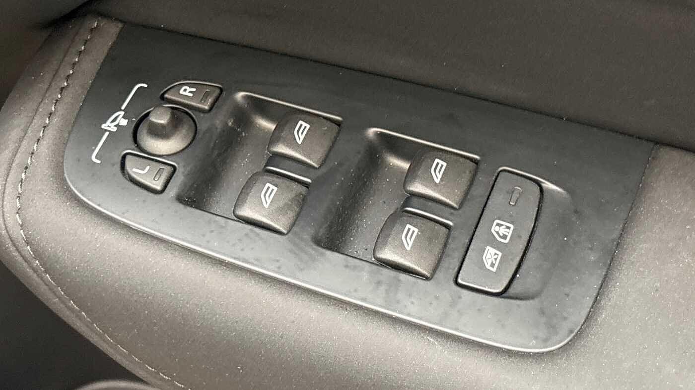 Used Volvo XC60 2025 for sale - 78006618: Photo 25