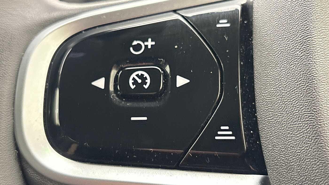 Used Volvo XC60 2025 for sale - 78006618: Photo 31