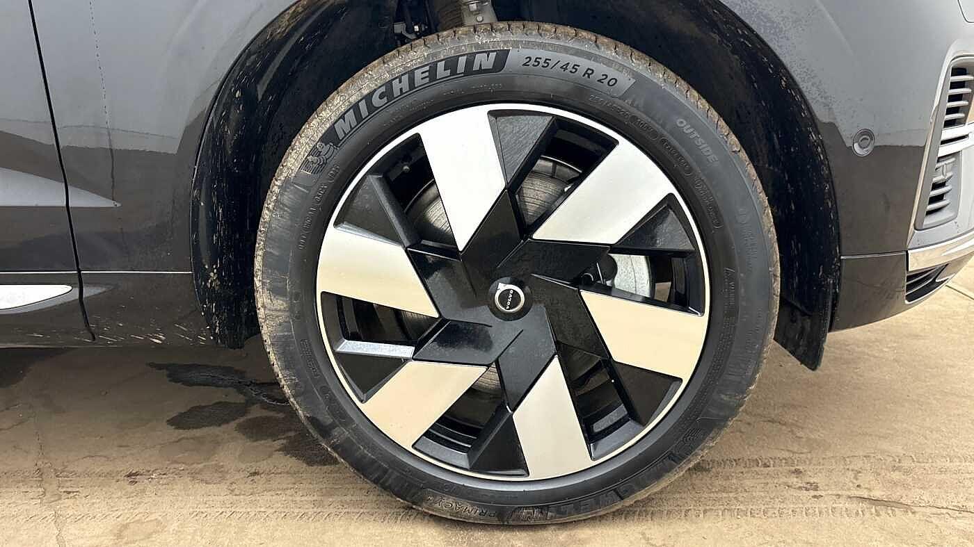 Used Volvo XC60 2025 for sale - 77737248: Photo 4