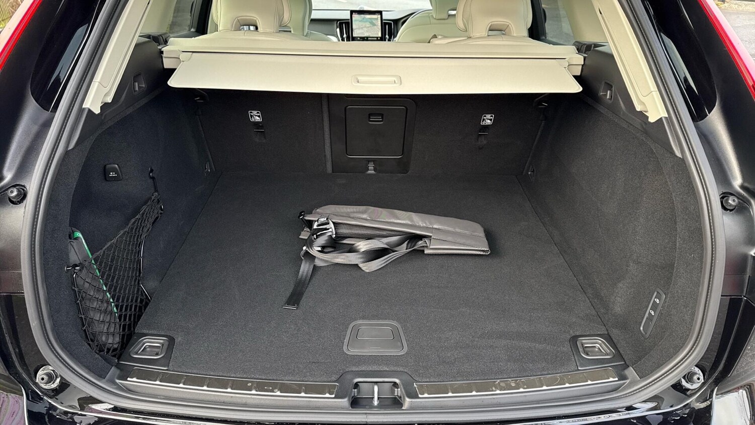 Used Volvo XC60 2025 for sale - 77039866: Photo 30