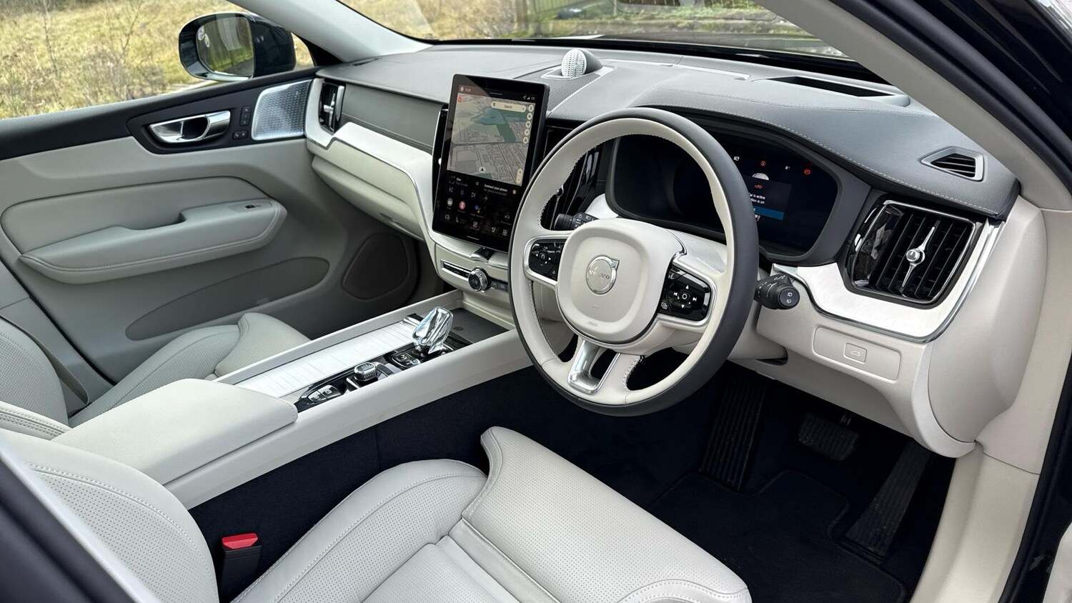 Used Volvo XC60 2025 for sale - 77039866: Photo 4