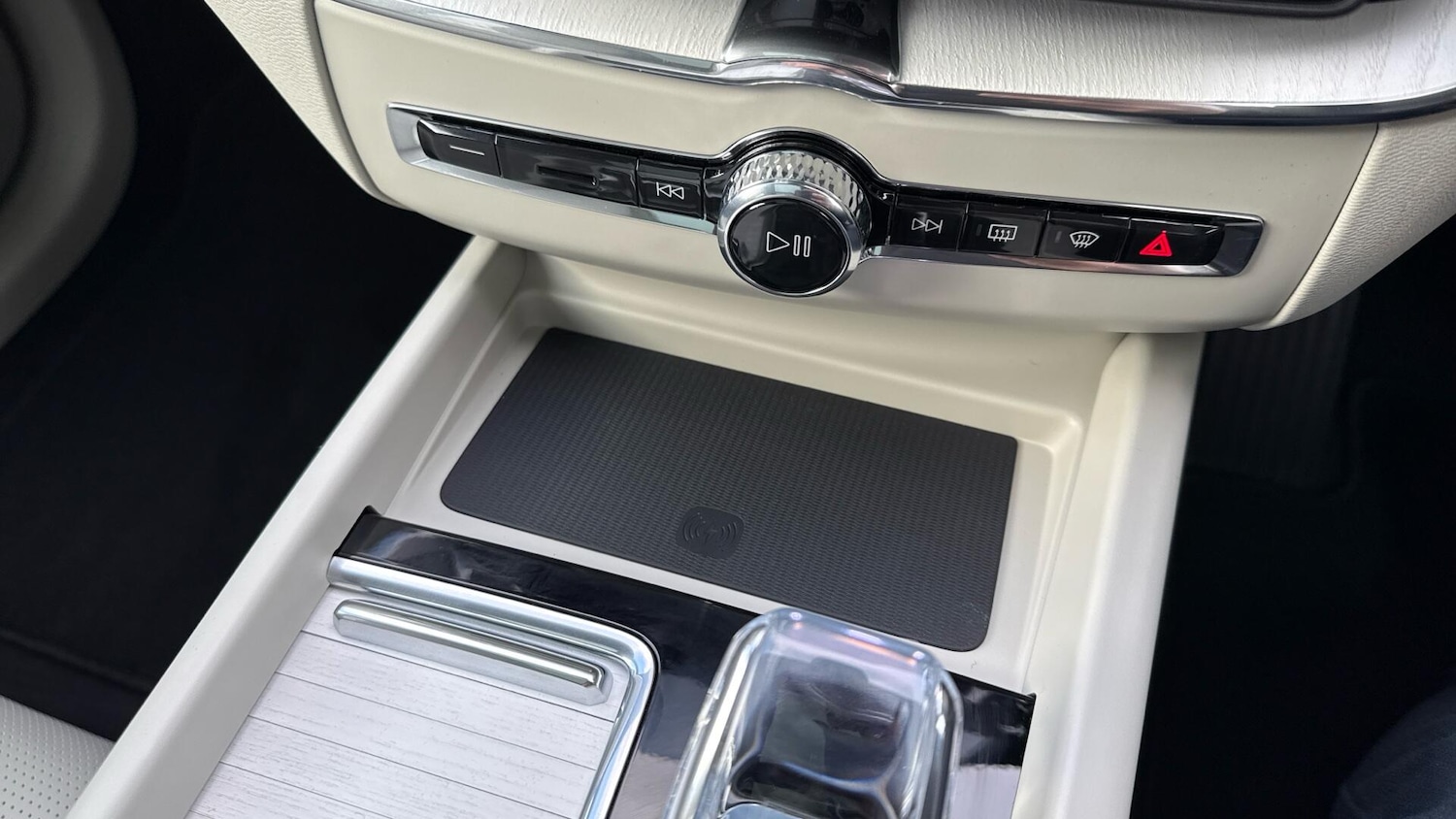 Used Volvo XC60 2025 for sale - 77039866: Photo 42