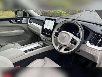 Used Volvo XC60 2025 for sale - 76585185: Photo