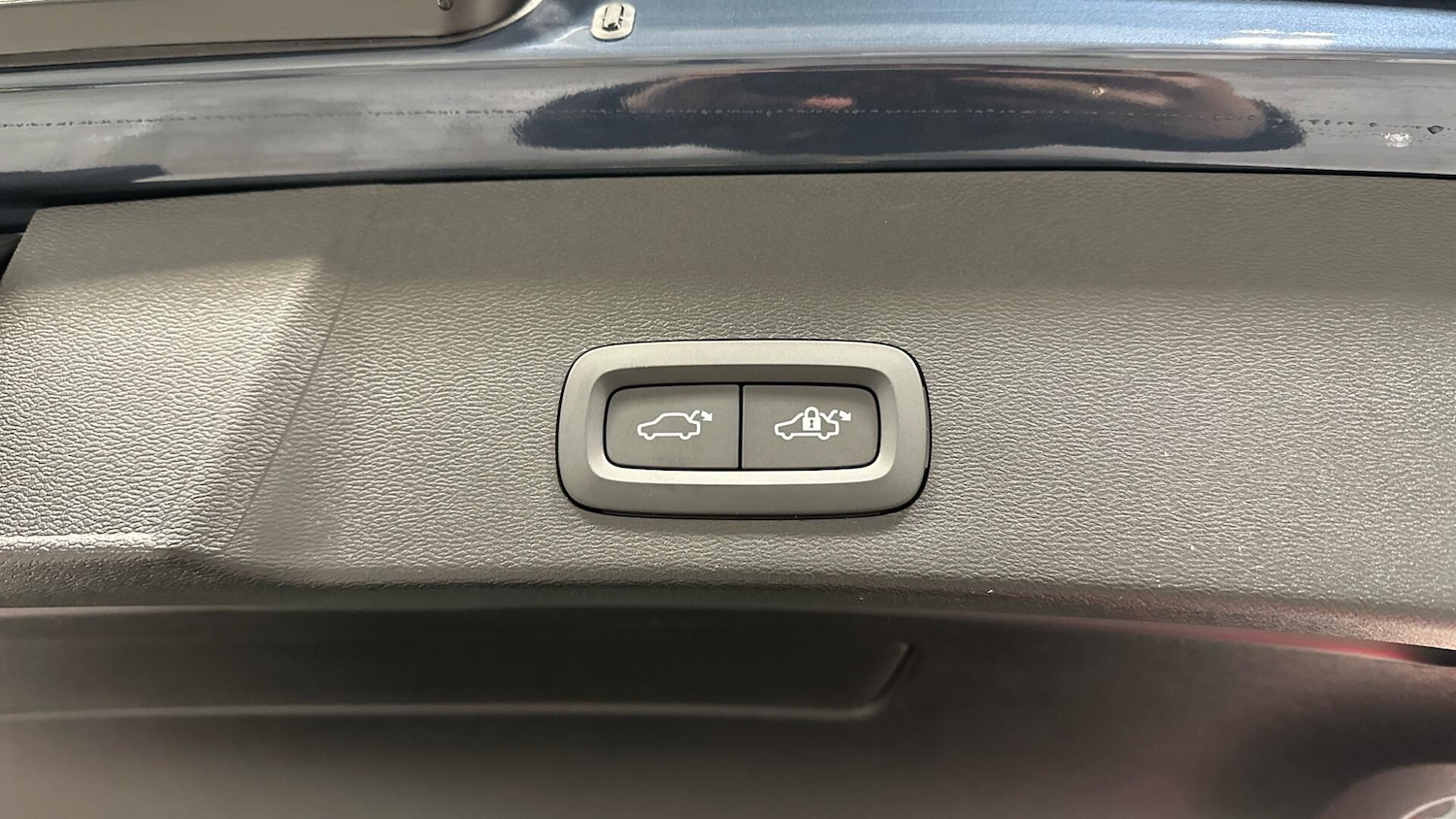 Used Volvo XC40 2025 for sale - 76965187: Photo 24