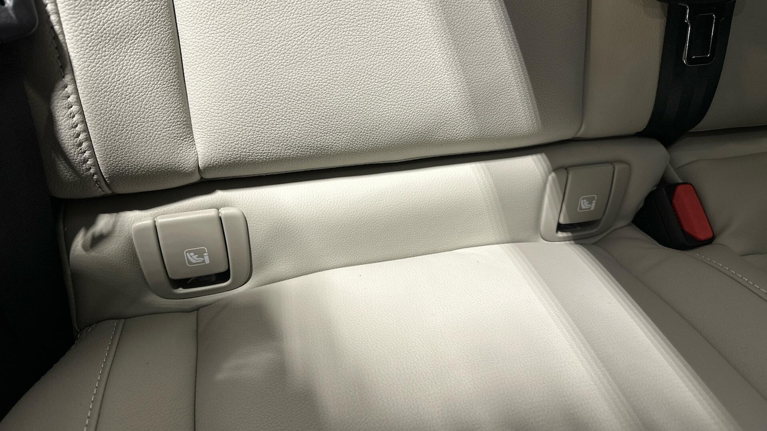 Used Volvo XC40 2025 for sale - 76965187: Photo 27