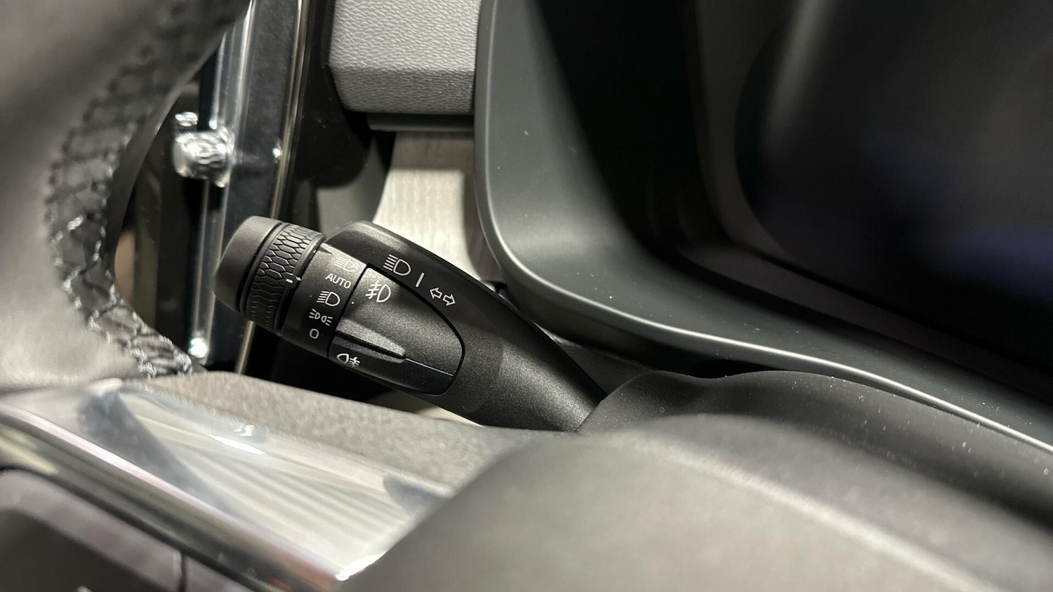 Used Volvo XC40 2025 for sale - 76965187: Photo 34