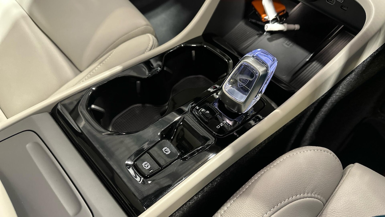 Used Volvo XC40 2025 for sale - 76965187: Photo 35