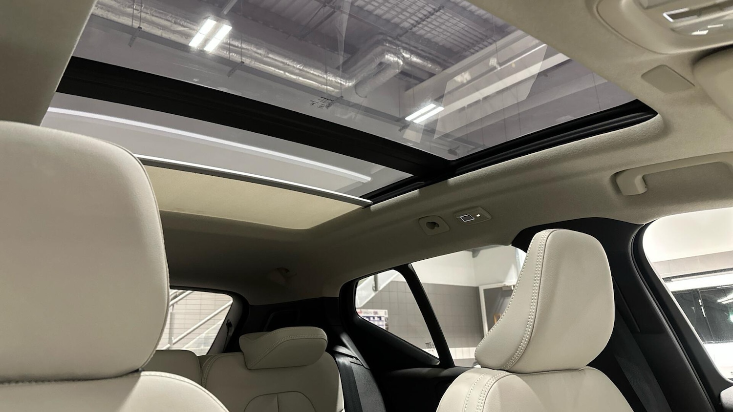 Used Volvo XC40 2025 for sale - 76965187: Photo 40