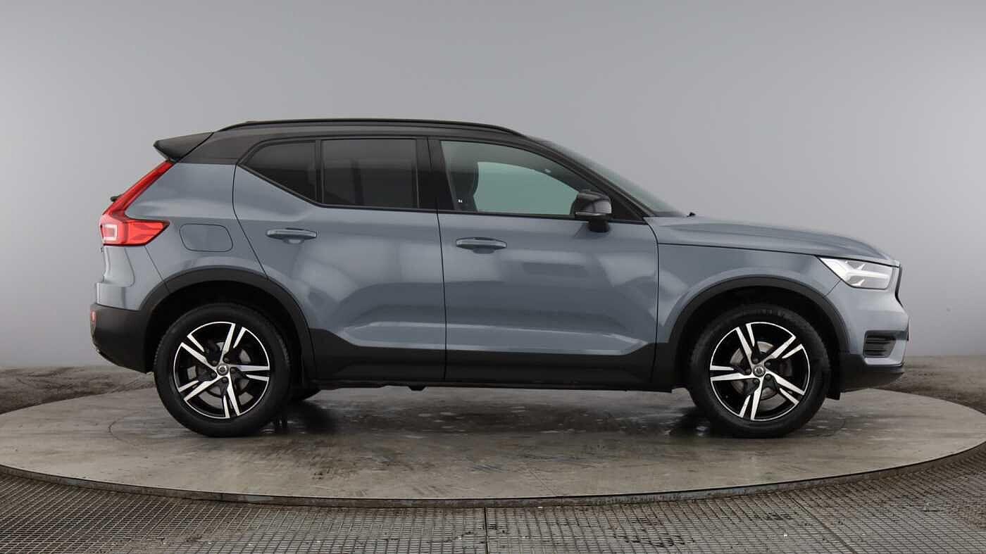 Used Volvo XC40 2022 for sale - 77082013: Photo 2