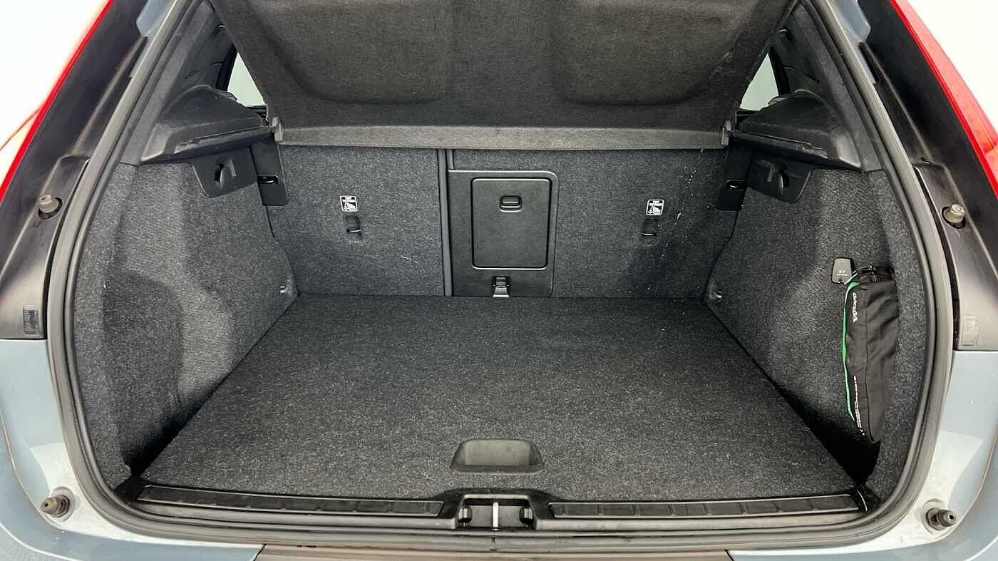 Used Volvo XC40 2022 for sale - 77082013: Photo 5