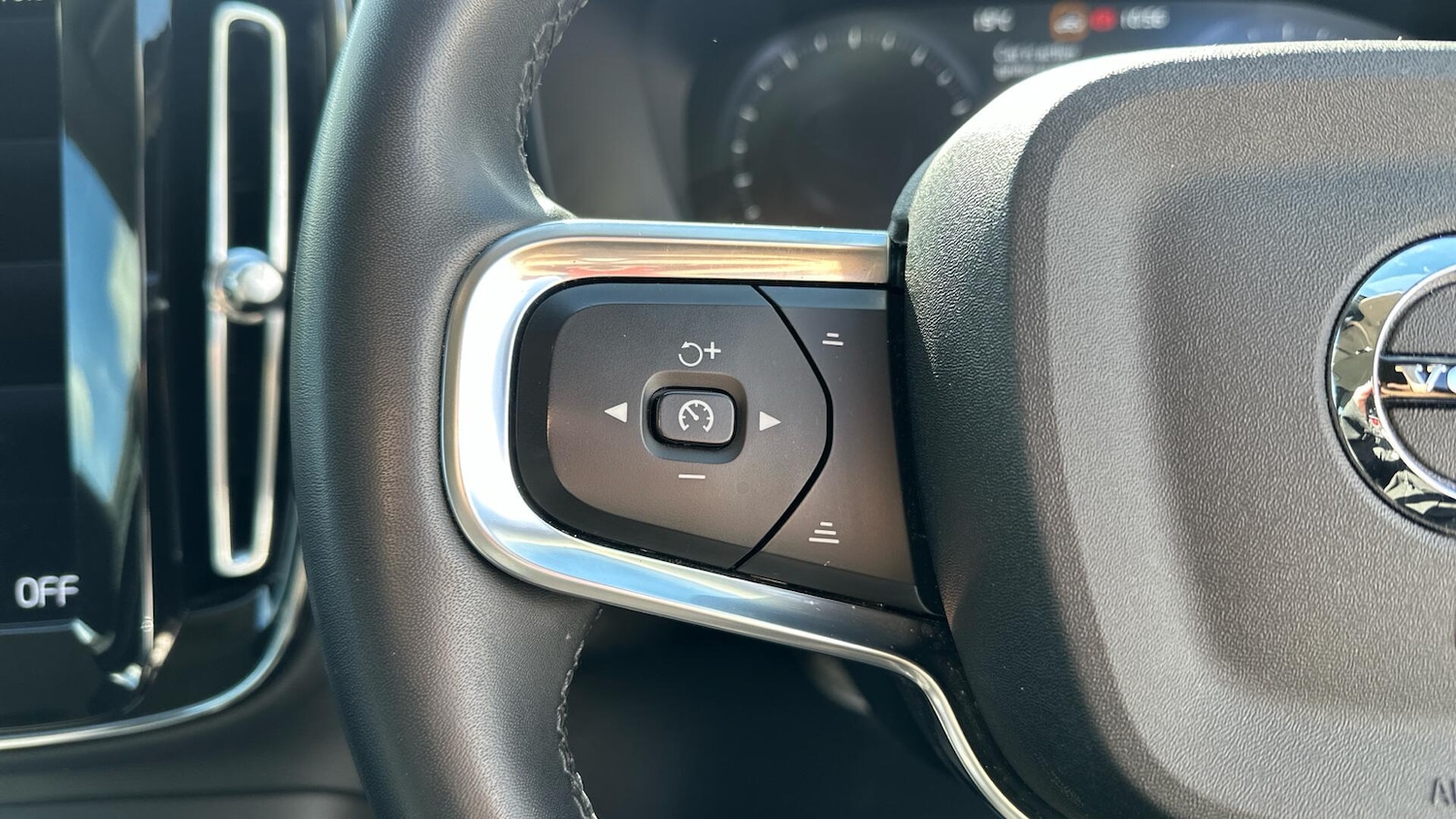 Used Volvo XC40 2021 for sale - 76446590: Photo 30