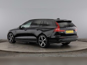 Used Volvo V60 2022 for sale - 77440408: Photo