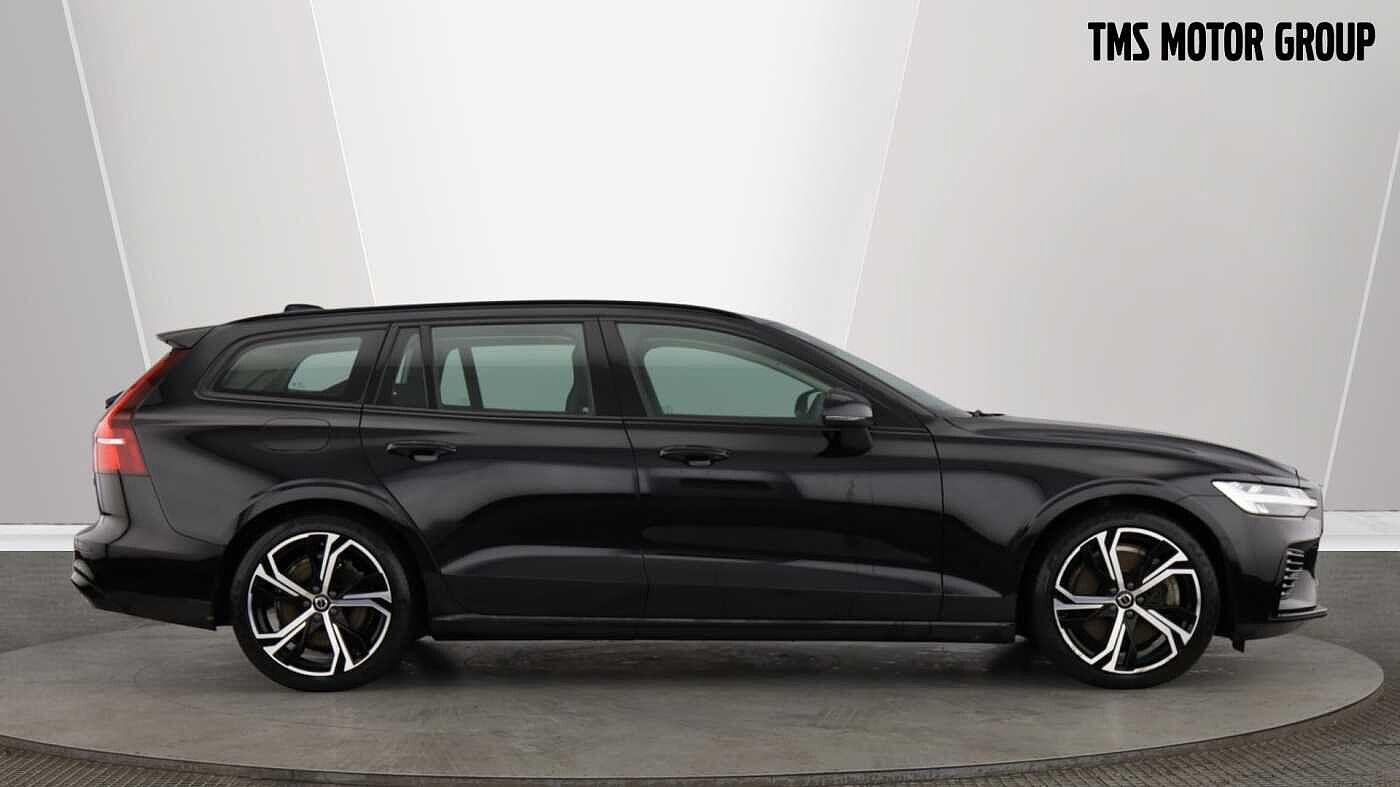 Used Volvo V60 2022 for sale - 77550652: Photo 2