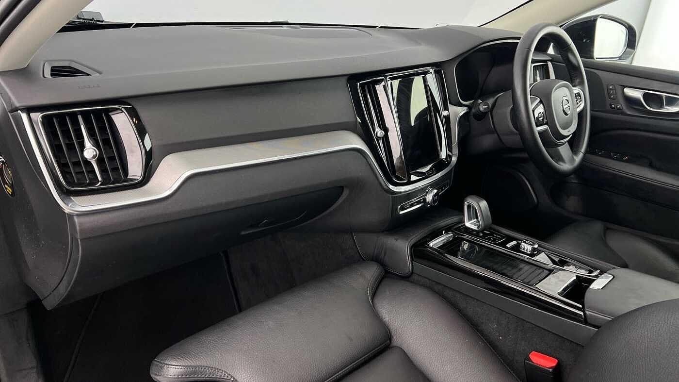 Used Volvo V60 2022 for sale - 77550652: Photo 6