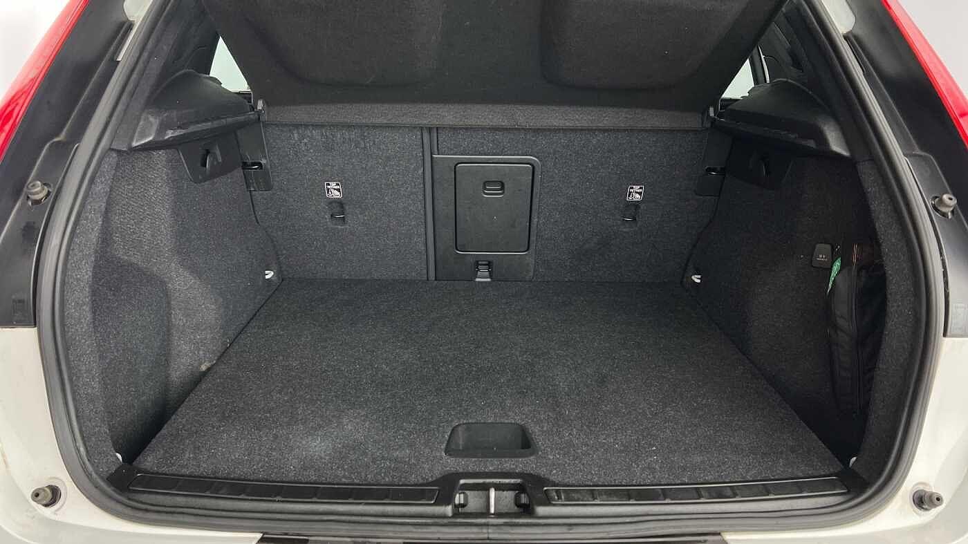 Used Volvo XC40 2021 for sale - 76446597: Photo 5