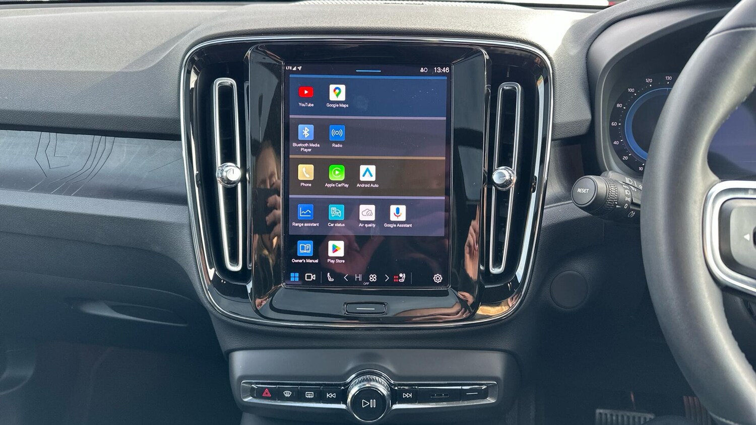 Used Volvo XC40 for sale - 77671858: Photo 12