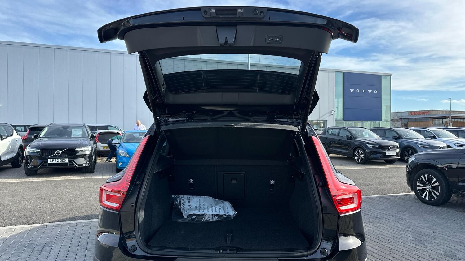 Used Volvo XC40 for sale - 77671858: Photo 13